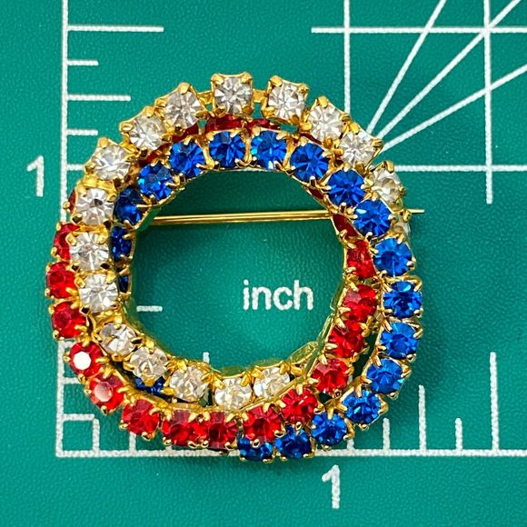 Spiral Circle Brooch Red White Blue Rhinestone Strands On Gold Tone Metal - Picture 8 of 8